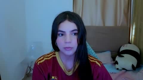 Snapshot of elenna_hotx chatting on July 4, 2026, 7:20 pm agnes online show from July 4, 2026, 7:20 pm