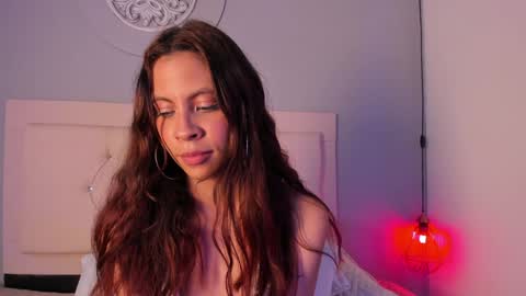 Snapshot of elevensky_ chatting on February 5, 2025, 1:47 am Elevensky online show from February 5, 2025, 1:47 am