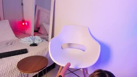 Snapshot of elevensky_ chatting on February 22, 2025, 7:58 pm Elevensky online show from February 22, 2025, 7:58 pm