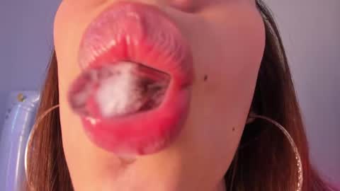 Snapshot of elevensky_ chatting on February 24, 2025, 8:25 pm Elevensky online show from February 24, 2025, 8:25 pm