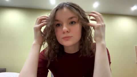 Mila online show from March 8, 2026, 5:28 pm