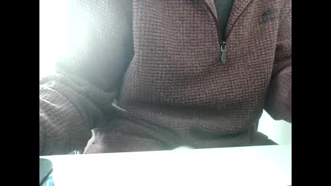 elfyonee online show from December 14, 2024, 10:45 am