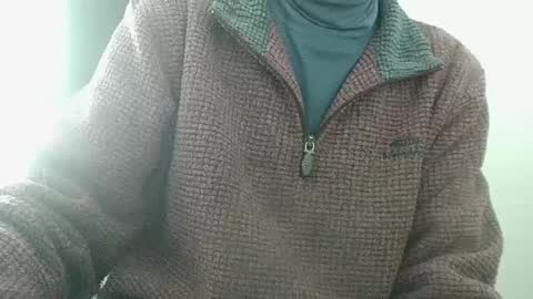 elfyonee online show from February 9, 2025, 1:46 pm