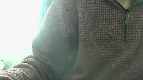 elfyonee online show from February 25, 2025, 11:08 am