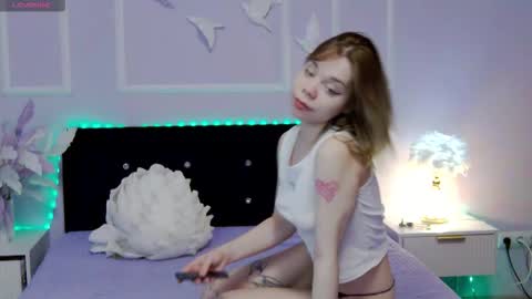 Snapshot of eli_luv chatting on March 6, 2026, 2:41 am Eli online show from March 6, 2026, 2:41 am