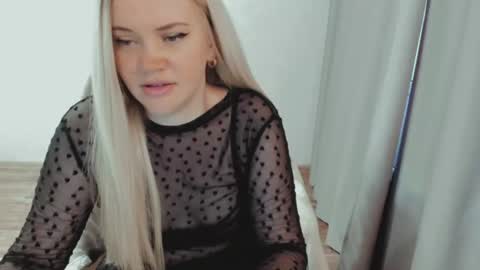 Ella online show from June 25, 2026, 5:34 am