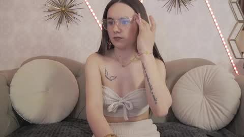 Snapshot of eliagrace chatting on May 1, 2026, 11:15 am Elia online show from May 1, 2026, 11:15 am