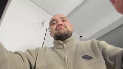 Elian online show from November 28, 2025, 10:45 pm