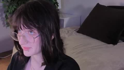 Ellie online show from November 8, 2025, 5:29 am