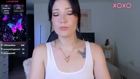 eliiih_ online show from October 28, 2025, 2:59 am