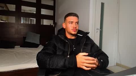 ElijahThorne online show from February 26, 2026, 10:36 am