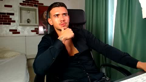 Snapshot of elijahthorne chatting on March 22, 2026, 8:51 am ElijahThorne online show from March 22, 2026, 8:51 am
