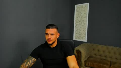 Snapshot of elijahthorne chatting on July 21, 2026, 5:32 am ElijahThorne online show from July 21, 2026, 5:32 am