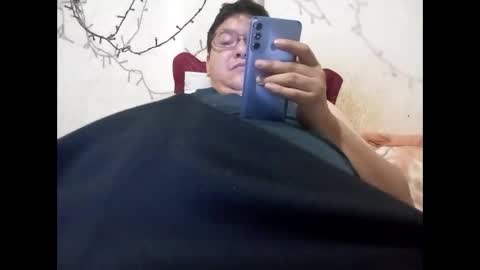 Snapshot of elimposstor chatting on February 2, 2026, 3:00 pm elimposstor online show from February 2, 2026, 3:00 pm