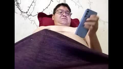 Snapshot of elimposstor chatting on February 9, 2026, 3:27 pm elimposstor online show from February 9, 2026, 3:27 pm