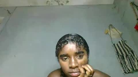 elina981 online show from March 11, 2026, 9:59 am