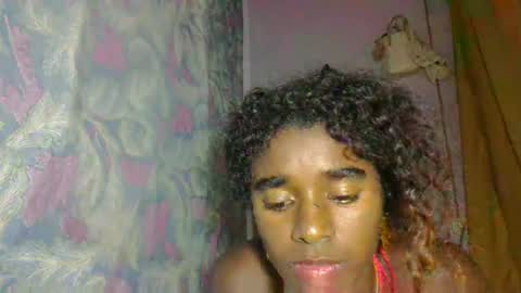 elina981 online show from April 9, 2026, 8:58 pm