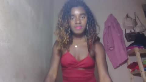 elina981 online show from May 12, 2026, 4:59 pm