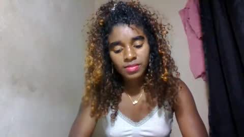 elina981 online show from May 19, 2026, 9:26 am
