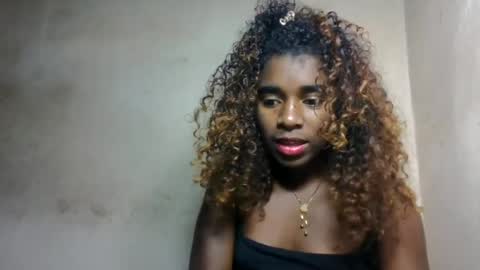 Snapshot of elina981 chatting on June 14, 2026, 6:15 am elina981 online show from June 14, 2026, 6:15 am
