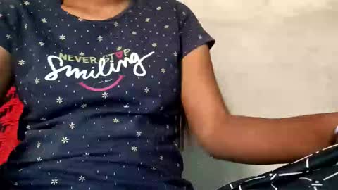 elina_roy03 online show from October 25, 2025, 9:06 am