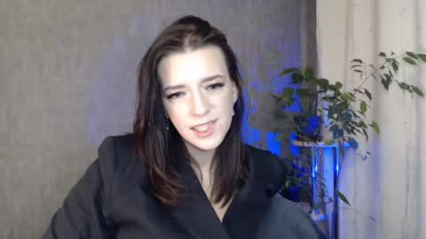 Elina online show from March 18, 2026, 10:46 pm