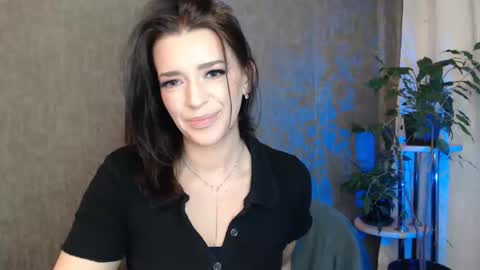 Elina online show from April 17, 2026, 11:52 pm