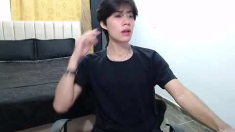 Snapshot of elio_collem chatting on January 21, 2025, 7:26 am ELIO online show from January 21, 2025, 7:26 am