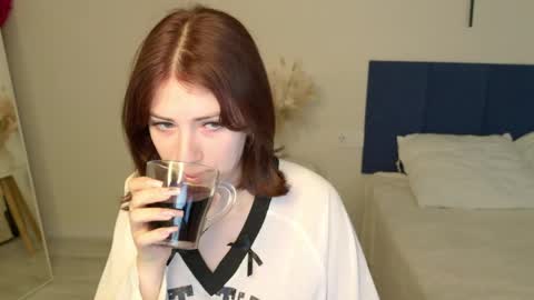 Elis bb online show from April 24, 2026, 7:27 pm