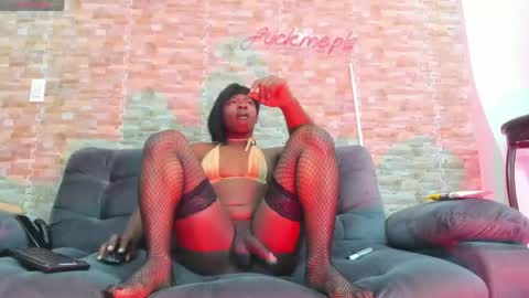 elis_cioccolato online show from April 13, 2026, 10:26 pm
