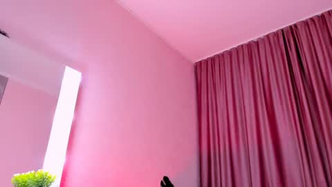 Elizabeth online show from December 15, 2024, 11:23 am