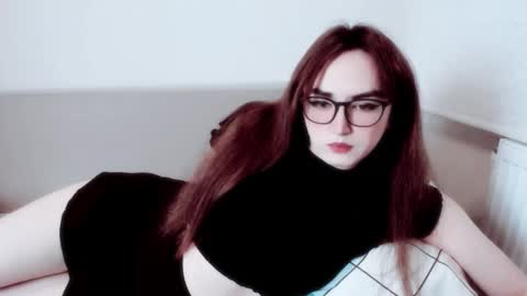 Snapshot of elisa_2001 chatting on November 23, 2025, 8:58 am Liza online show from November 23, 2025, 8:58 am