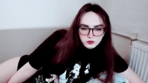 Snapshot of elisa_2001 chatting on December 21, 2025, 8:05 pm Liza online show from December 21, 2025, 8:05 pm