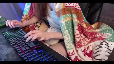 Snapshot of elisa_north chatting on January 26, 2025, 10:45 am Elisa North online show from January 26, 2025, 10:45 am