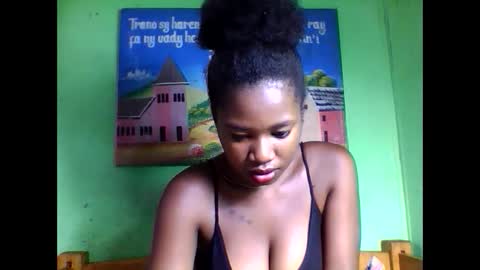 Snapshot of elisabeth2525 chatting on February 7, 2025, 8:22 am elisabeth2525 online show from February 7, 2025, 8:22 am