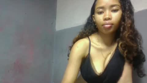 Snapshot of elisabethee chatting on April 10, 2026, 9:41 pm elisabethee online show from April 10, 2026, 9:41 pm