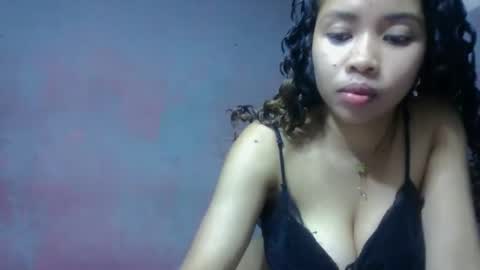 Snapshot of elisabethee chatting on May 25, 2026, 3:40 pm elisabethee online show from May 25, 2026, 3:40 pm