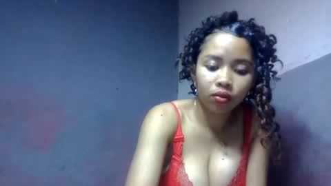 Snapshot of elisabethee chatting on May 29, 2026, 8:29 pm elisabethee online show from May 29, 2026, 8:29 pm