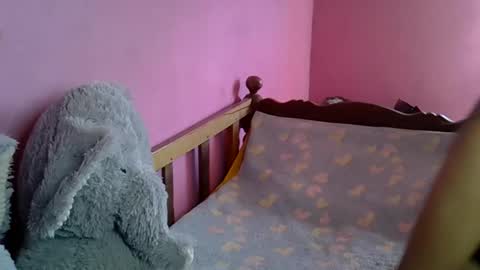 elisah01 online show from February 15, 2026, 4:53 am