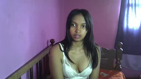 Snapshot of elisah01 chatting on April 11, 2026, 7:45 am elisah01 online show from April 11, 2026, 7:45 am