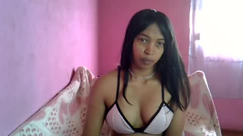 Snapshot of elisah01 chatting on July 13, 2026, 5:32 am elisah01 online show from July 13, 2026, 5:32 am
