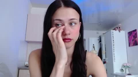 Snapshot of eliscuteblonde chatting on June 6, 2026, 7:24 am Elis online show from June 6, 2026, 7:24 am