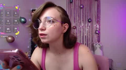 Snapshot of elise_nyx chatting on February 19, 2026, 4:58 pm elise_nyx online show from February 19, 2026, 4:58 pm