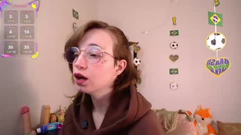 Snapshot of elise_nyx chatting on June 23, 2026, 12:47 pm elise_nyx online show from June 23, 2026, 12:47 pm