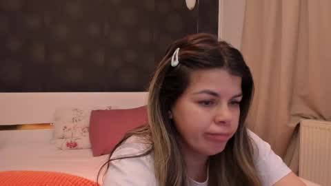 Elly online show from February 23, 2026, 7:44 pm