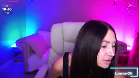 Snapshot of elisevelour chatting on October 24, 2025, 12:45 pm elisevelour online show from October 24, 2025, 12:45 pm