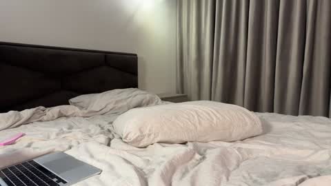 Nina online show from January 18, 2025, 9:02 pm