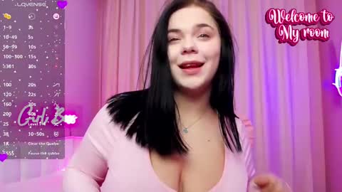 Snapshot of elissstoun chatting on January 6, 2025, 8:07 pm ElissStoun online show from January 6, 2025, 8:07 pm