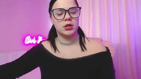 Snapshot of elissstoun chatting on February 10, 2025, 6:42 am ElissStoun online show from February 10, 2025, 6:42 am