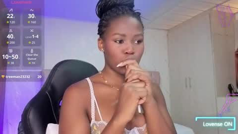 Snapshot of eliza_eup69 chatting on February 18, 2026, 7:43 pm ELIZA online show from February 18, 2026, 7:43 pm